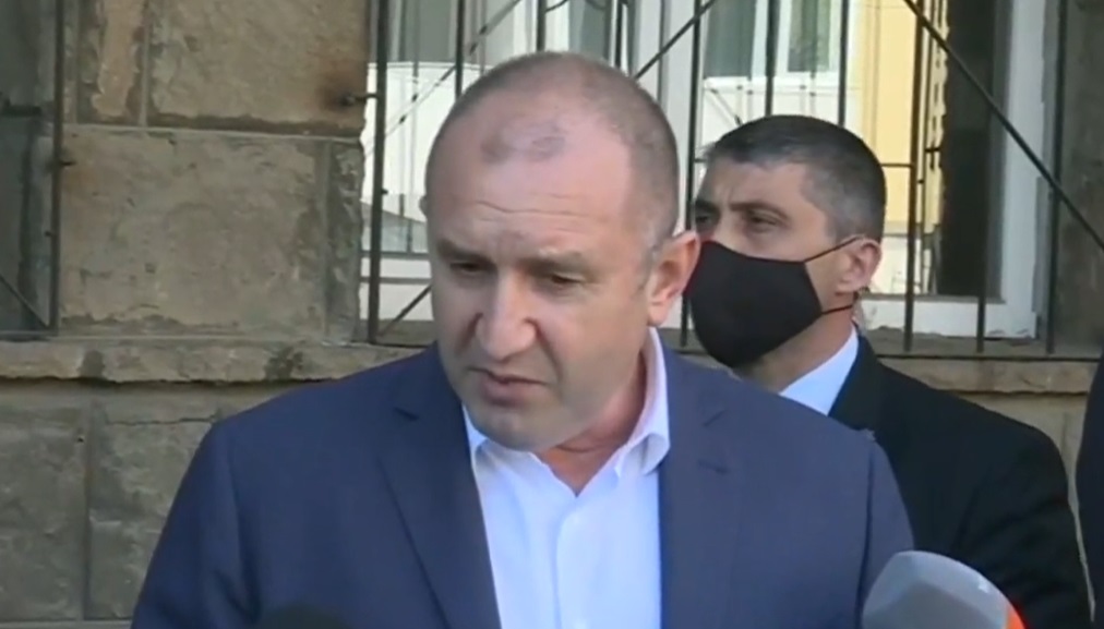 Радев към журналист от Скопие: РС Македония сама трябва да вдигне блокадата за ЕС с ясни действия 