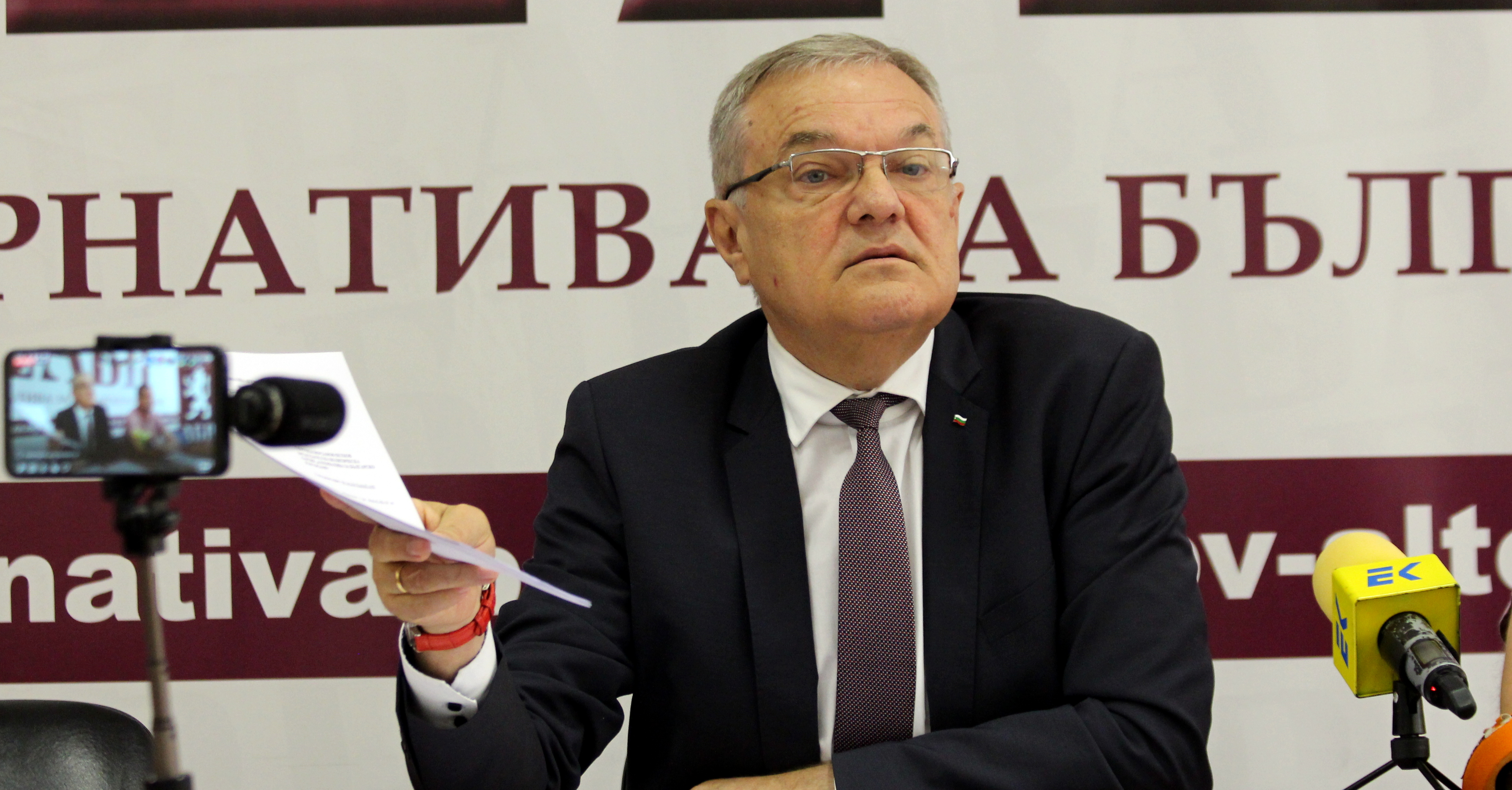 Румен Петков: Николай Василев осигури продажбата на ДСК, сега има амбиция да осигури продажбата на единствената държавна банка