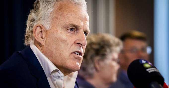 Почина журналистът, който беше прострелян в Амстердам