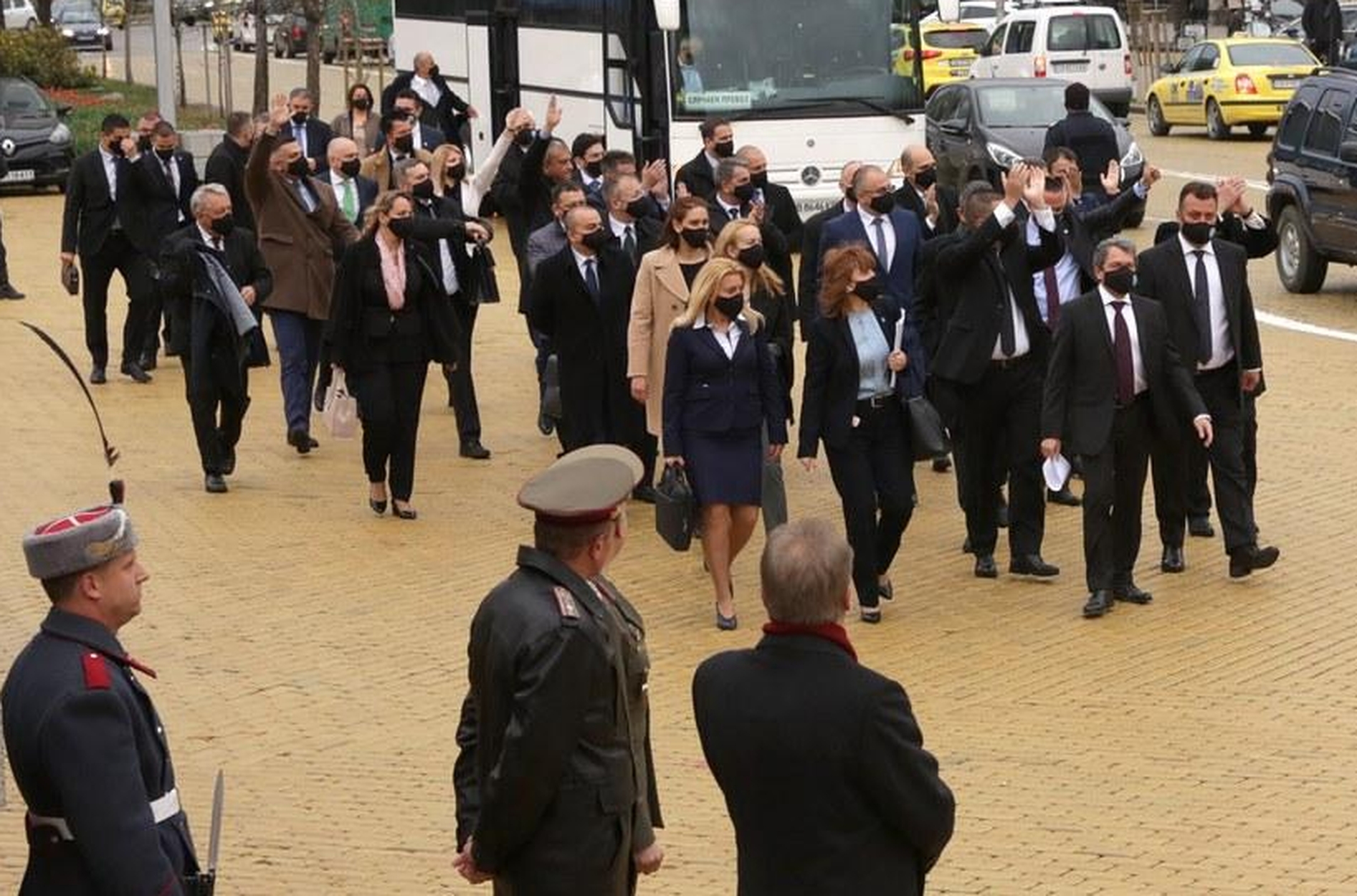 Фракции цепели „Има такъв народ“