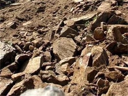 Срутище блокира Искърското дефиле