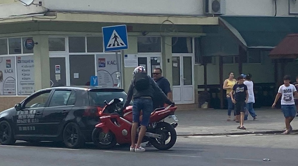 Моторист се заби в учебна кола на мястото на катастрофата със загинало дете в Братаница