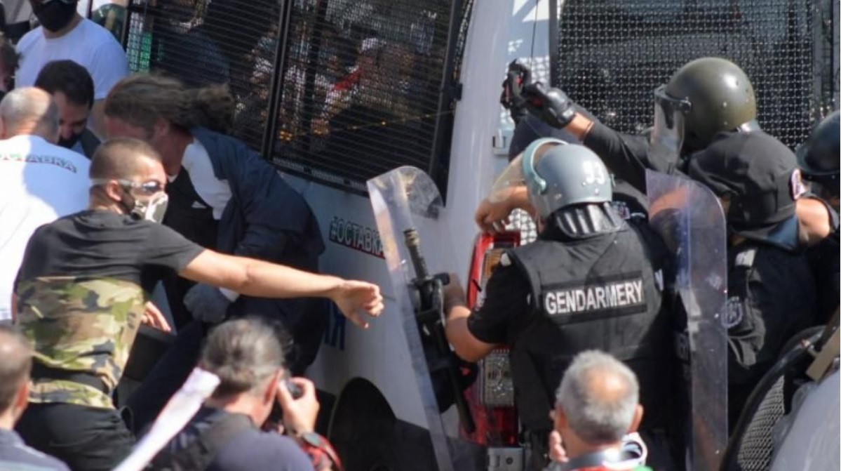 Божков обвинен за провокации при протеста (обзор)