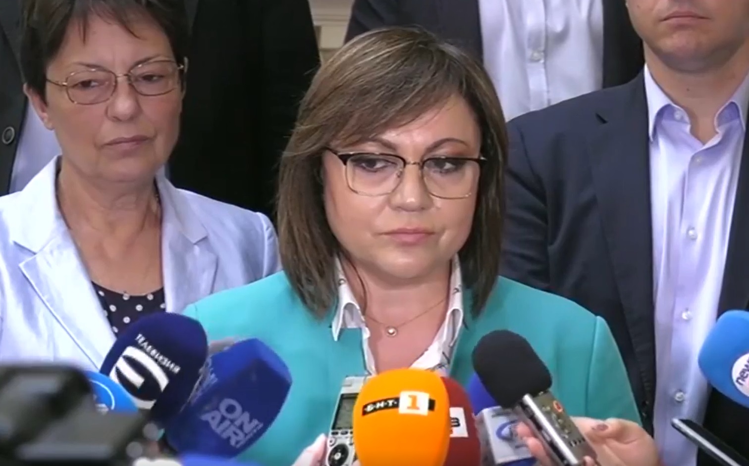 Нинова след срещата с ИТН: Имаме повече общи теми, отколкото различия (ВИДЕО)