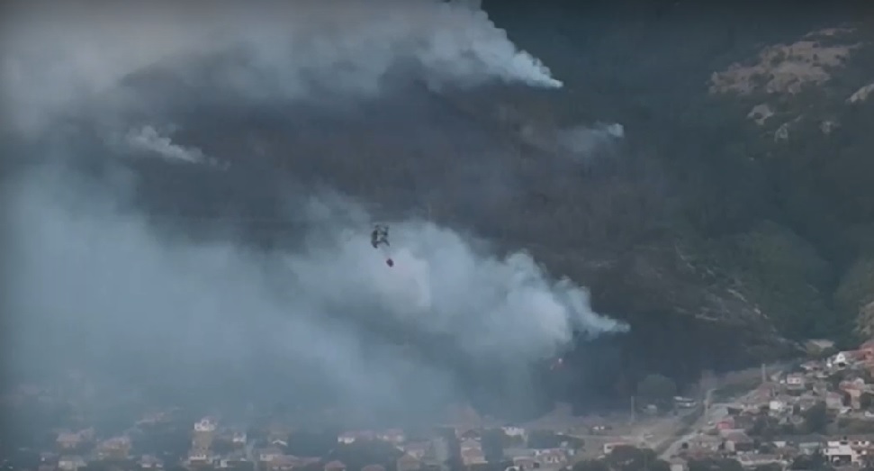 Продължава борбата с пожара край Твърдица