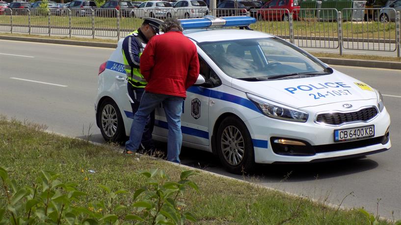 Шофьор отнесе ограда на заведение в Пловдив (ВИДЕО)