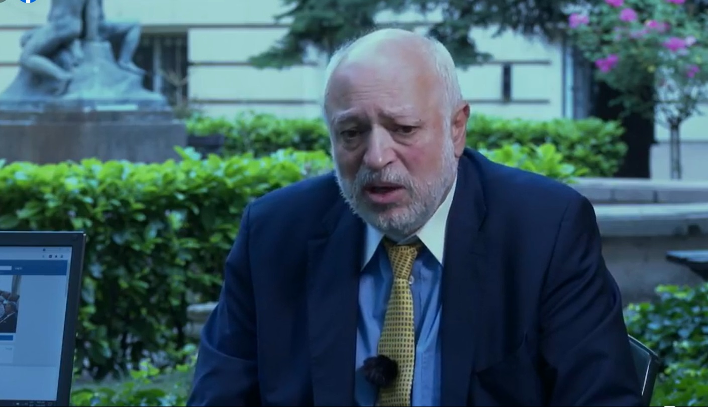 Министър Велислав Минеков отговаря на въпроси на граждани (НА ЖИВО)