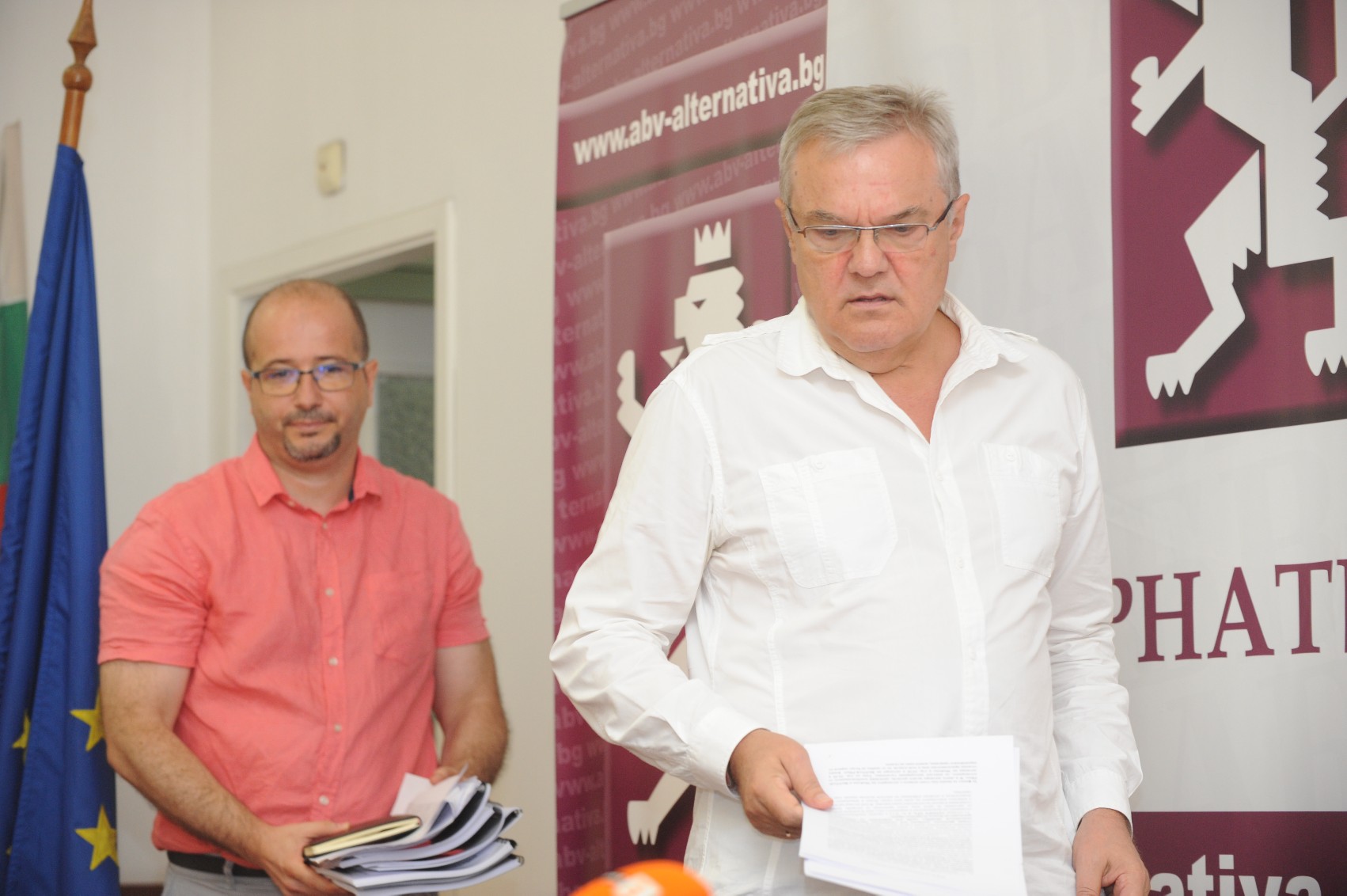 Румен Петков: Липсата на информация за новозаболелите от COVID-19, които са ваксинирани, е очевиден елемент на минипулация