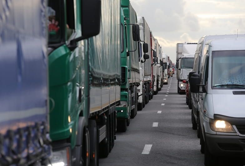 Отклоняват тировете преди тунел "Ечемишка" на "Хемус" в посока Варна