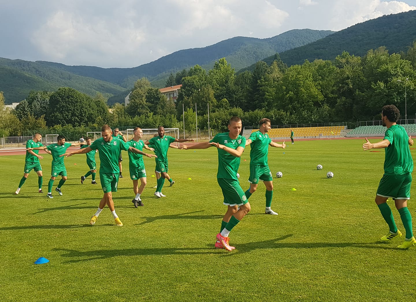 "Ботев" (Враца) e на върха в класирането в efbet Лига