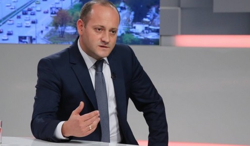 Радан Кънев към Слави Трифонов: Това, което предложихте, съм го виждал само веднъж - от ГЕРБ през 2009 г., но те имаха 117 депутати