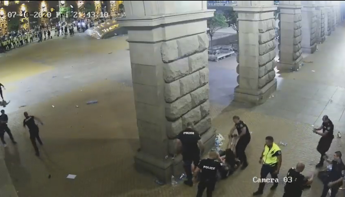 Летният политически популизъм руши Конституцията