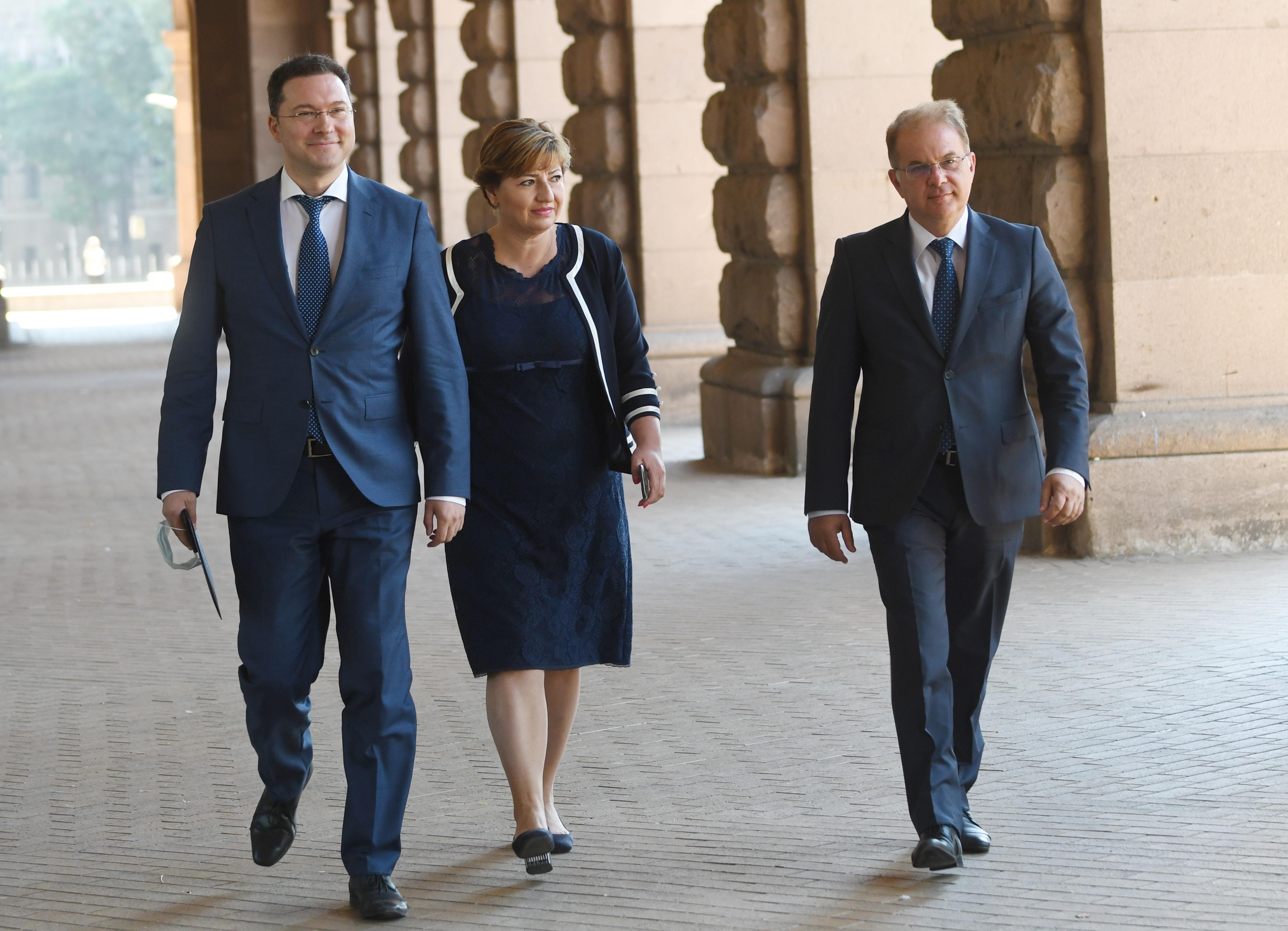 КС образува дело по случая „Петков“ (обзор)