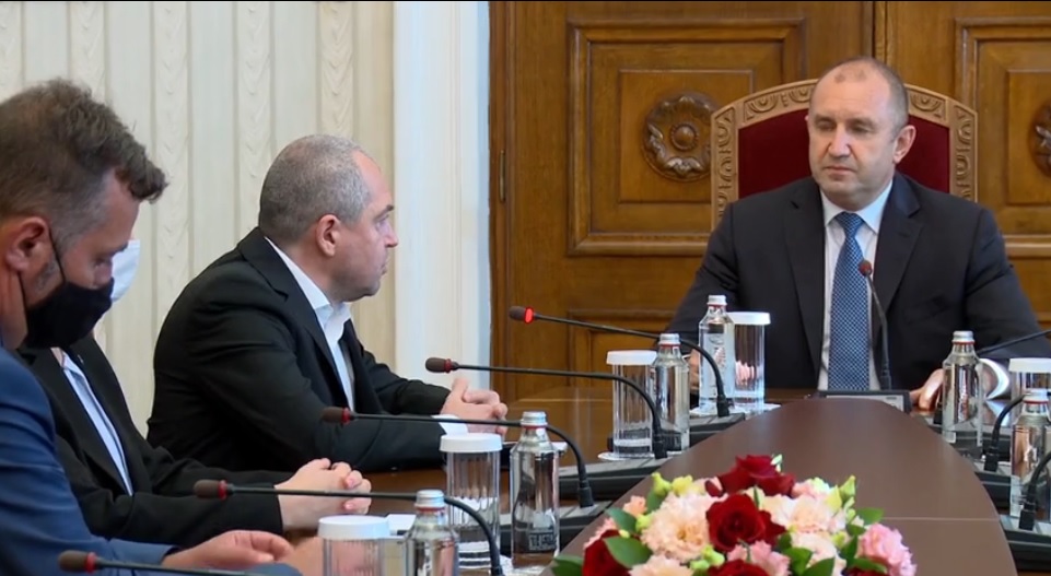 Тошко Йорданов пред Радев: Бяхме предадени в средата на разговорите, отговорността сега е при останалите партии