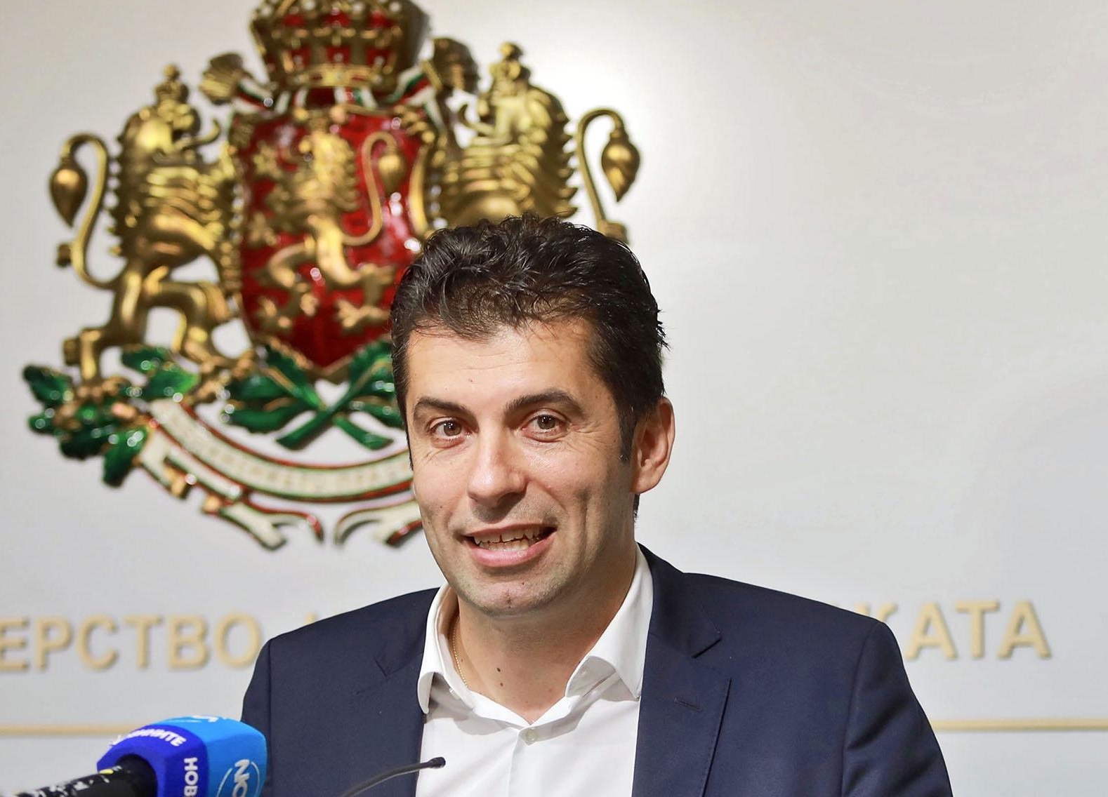 Кирил Петков излъгал, че няма двойно гражданство