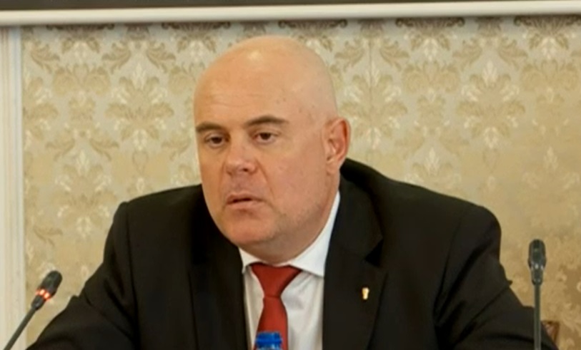 Гешев: В парламентарни комисии не могат да се канят магистрати, противоречи на Конституцията (НА ЖИВО)