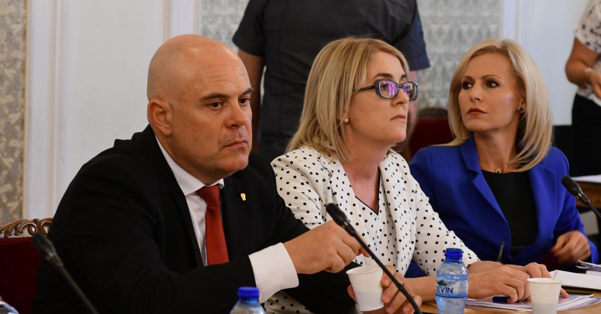 Главният прокурор Иван Гешев към депутатите: Спазваме стриктно законите, които вие пишете