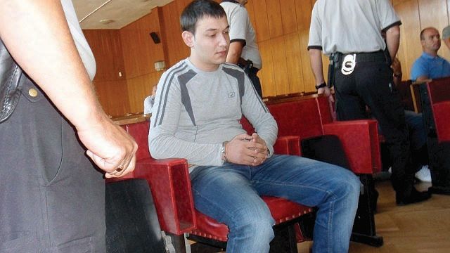 Времето работи за Кървавия Мерт