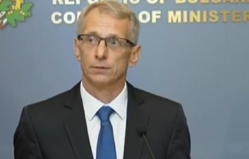 Николай Денков: Утре ще дадем насоки как ще работят училищата и детските градини