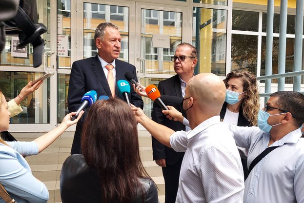 39 COVID-зони у нас, разкриват нови 150