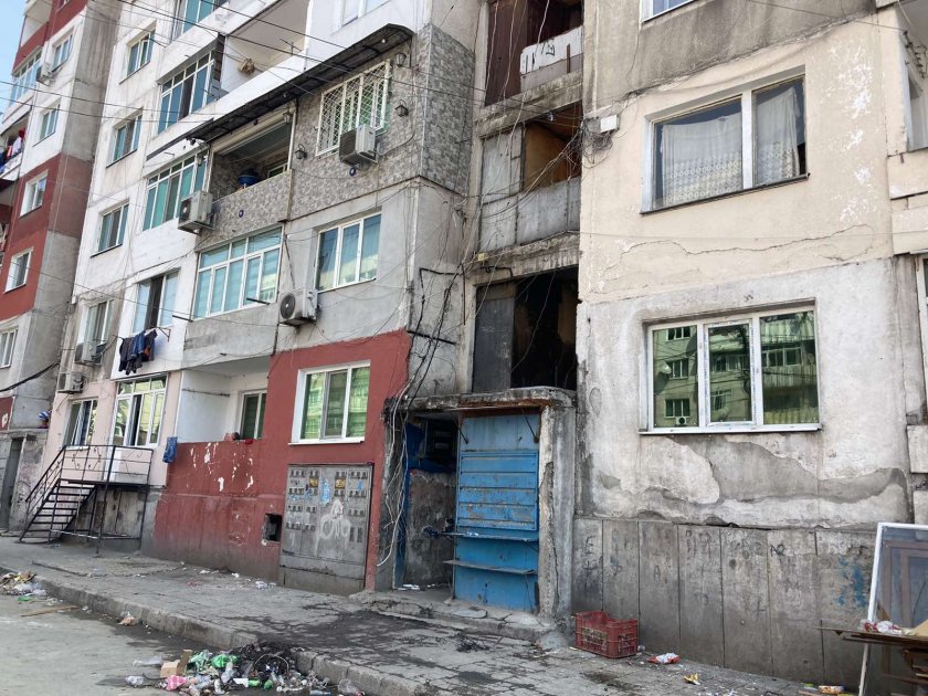 Петима души бяха обгазени при пожар в апартамент в Пловдив