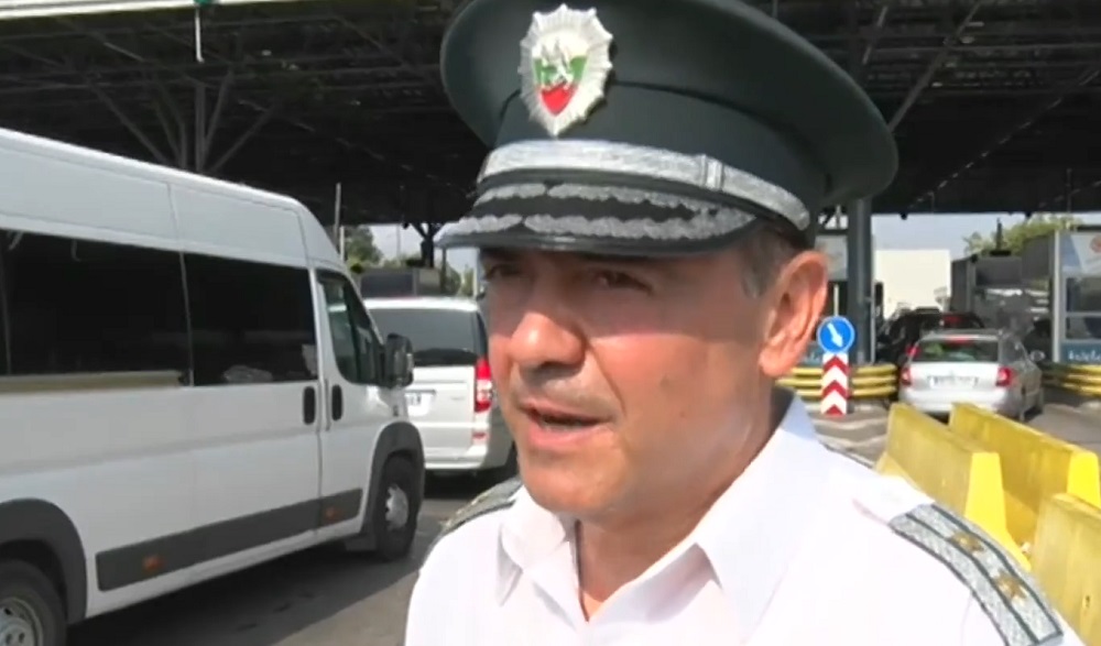 Над 5000 турски коли минават през "Капитан Андреево" на ден, чака се с часове