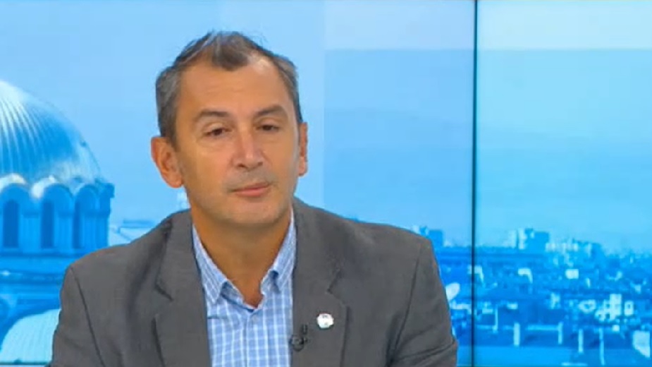 Михаил Околийски: Училищата трябва да са последните затваряни при пандемия
