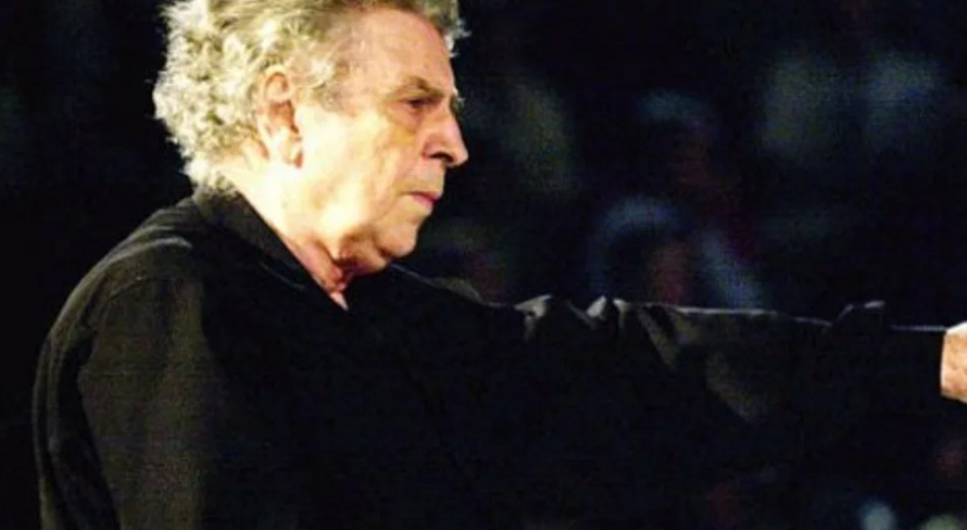 Гърция потъна в траур, почина Микис Теодоракис