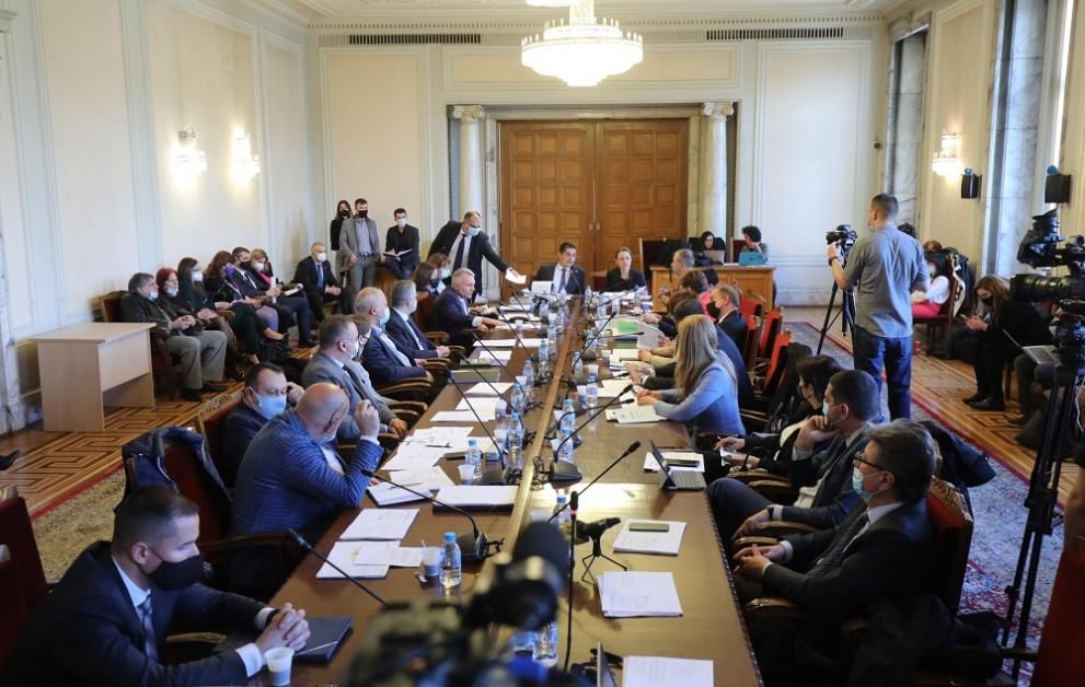 Спецправосъдие в адвокатска държава? Абсурд