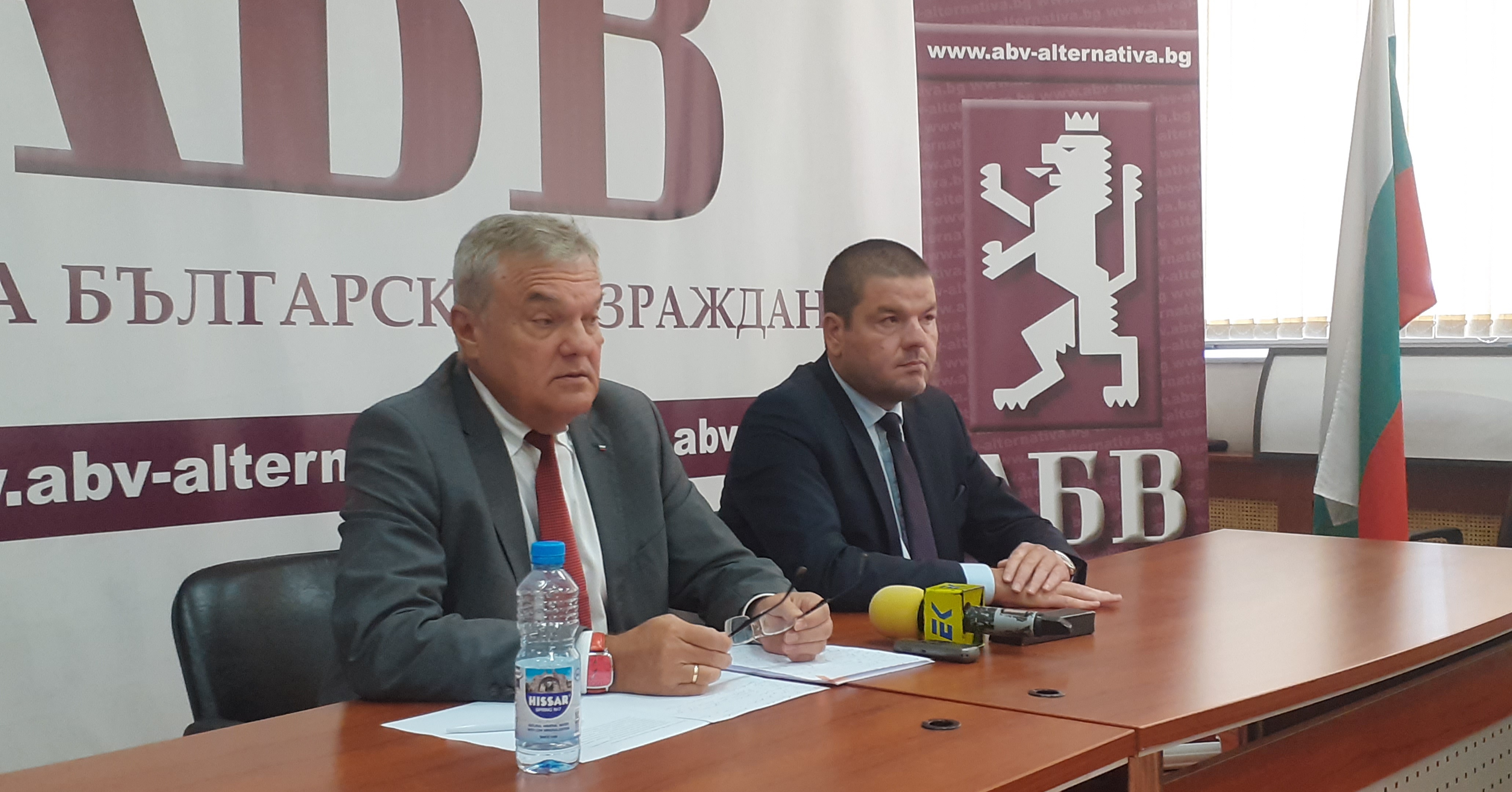 Румен Петков: Планът за възстановяване е лош, но трябва да бъде внесен в ЕК