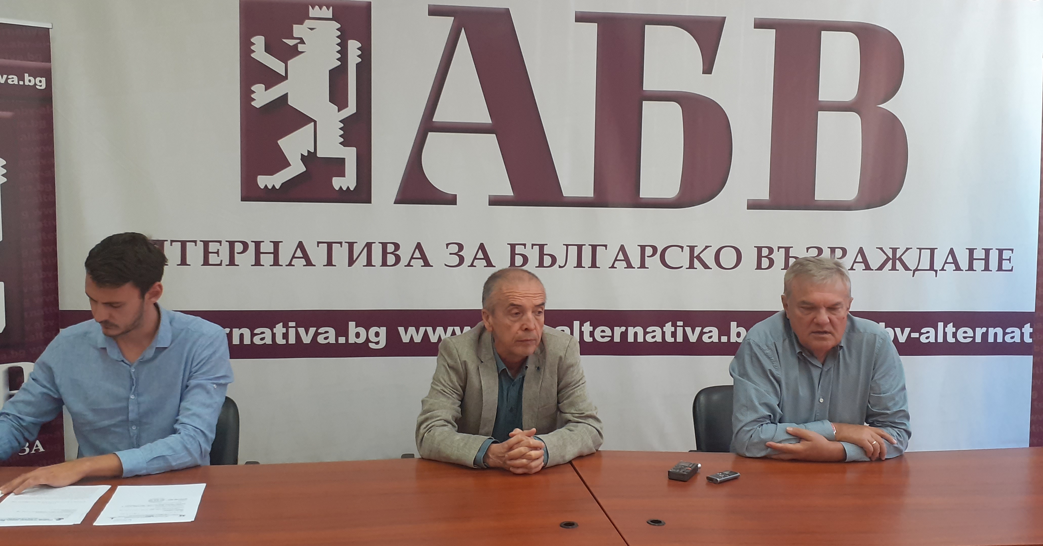 АБВ настоява за статистика на заразените с COVID ваксинирани