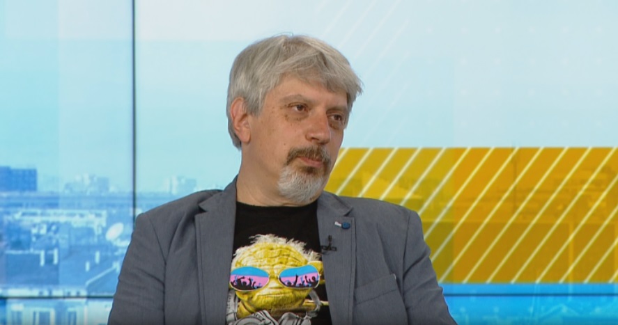 Проф. Николай Витанов: Може да се очаква нов пик на COVID-19