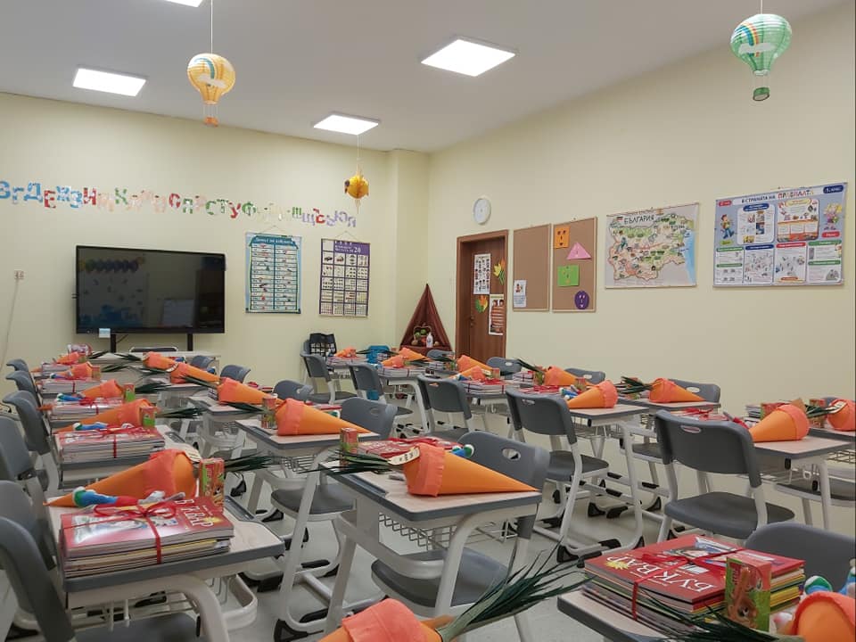2000 малчугани пристъпват за пръв път училищния праг в Бургас