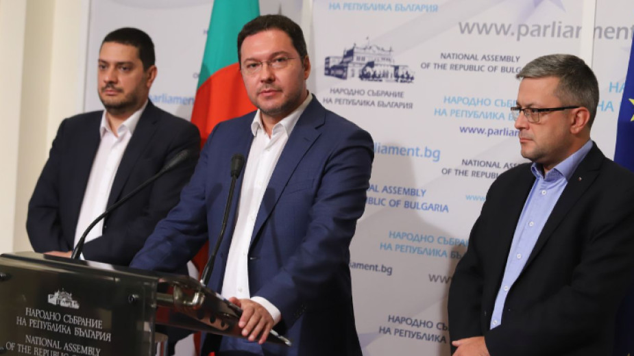 ГЕРБ иска оставки за смъртта на старши лейтенант Манчев (обзор)