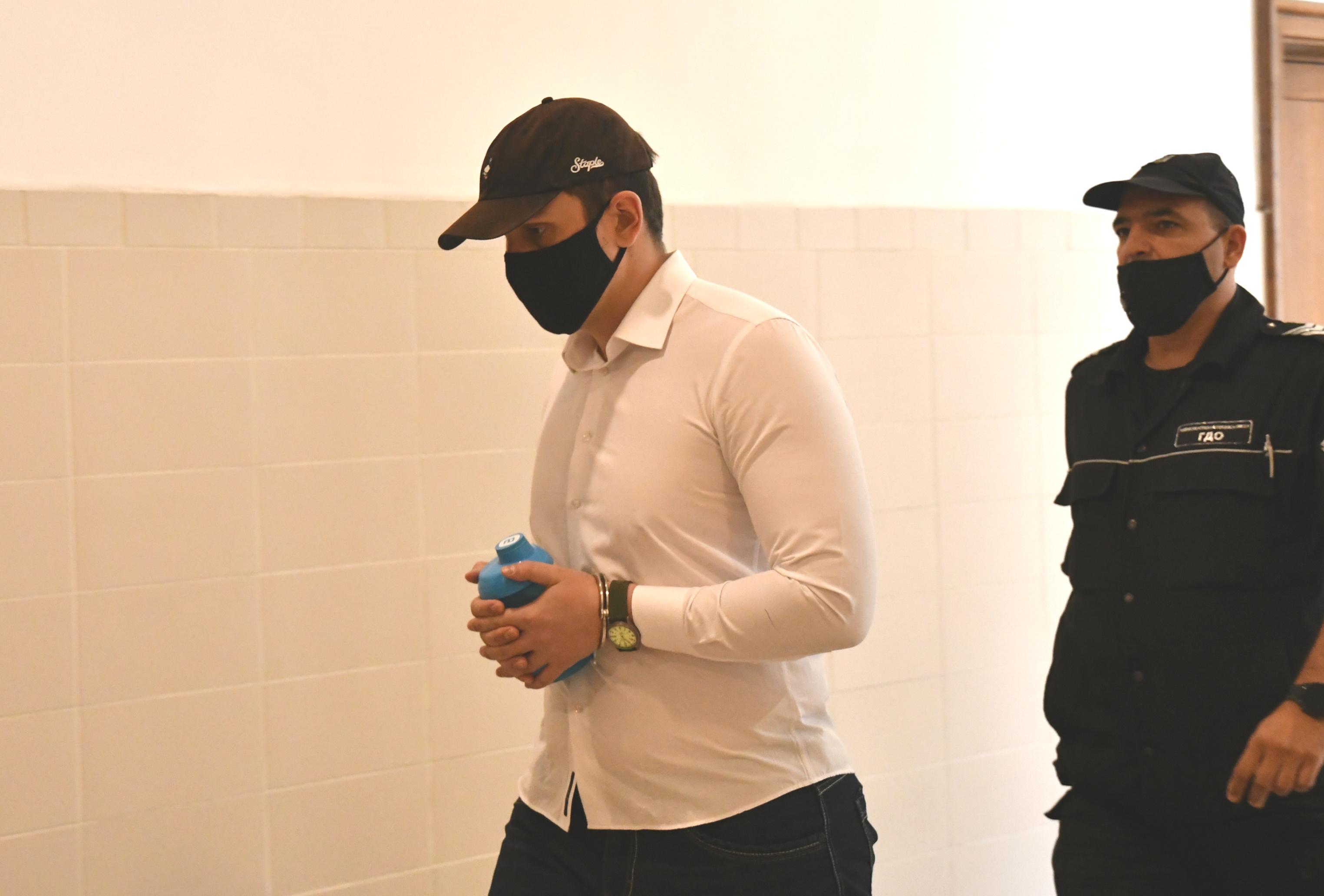 Окончателно: Кристиан Николов излиза от ареста с гривна за наблюдение