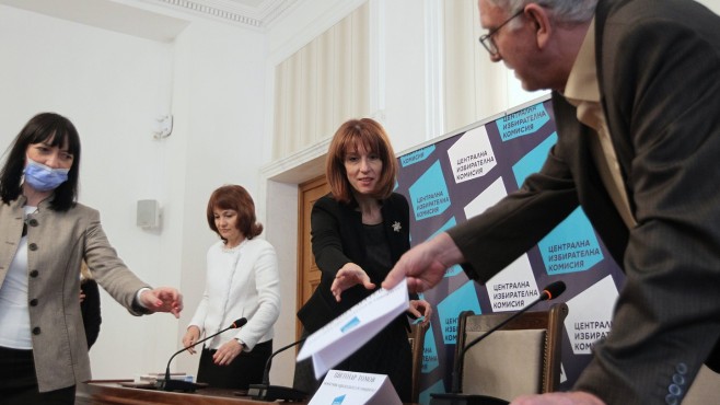 Гласуваме с една карта