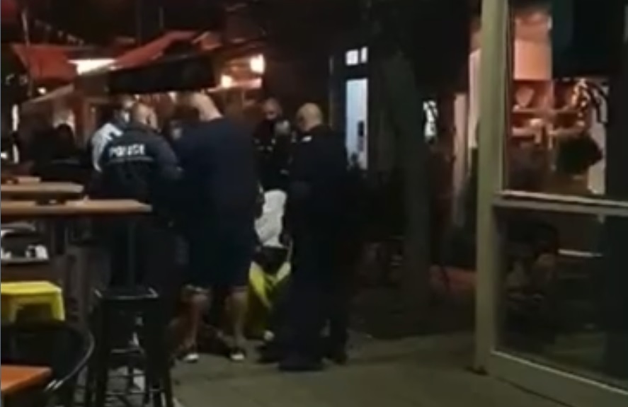 Заведения се оплакаха от полицейски терор, искат оставка на шеф на ОДМВР (ВИДЕО)