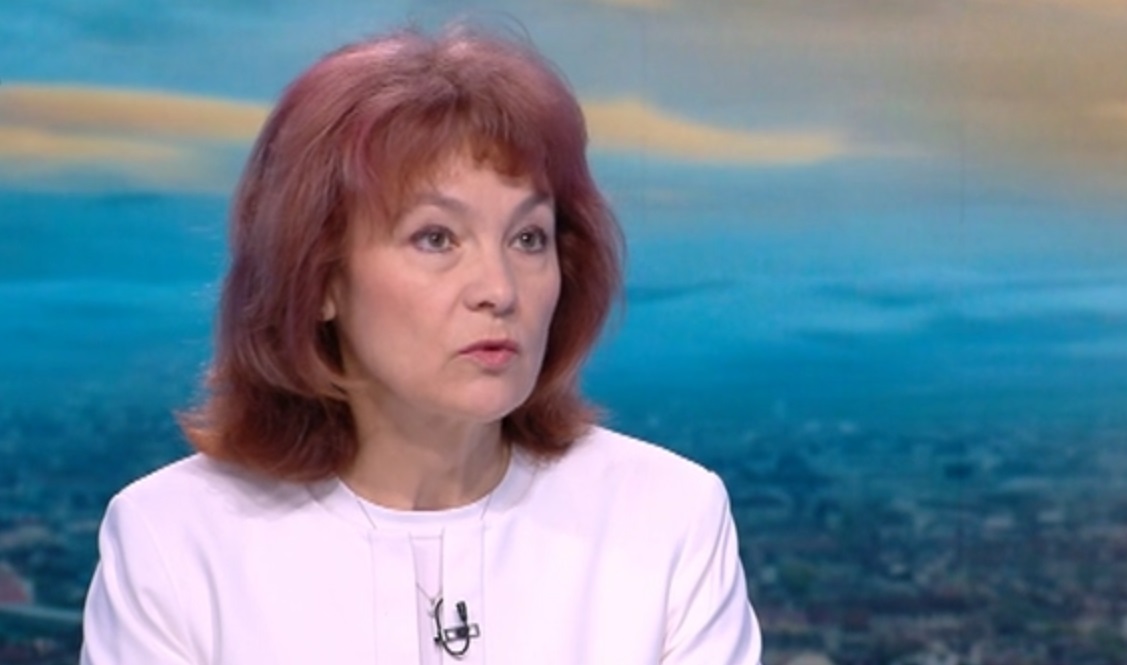 Росица Матева: В ЦИК преобладава мнението да се гласува с една карта