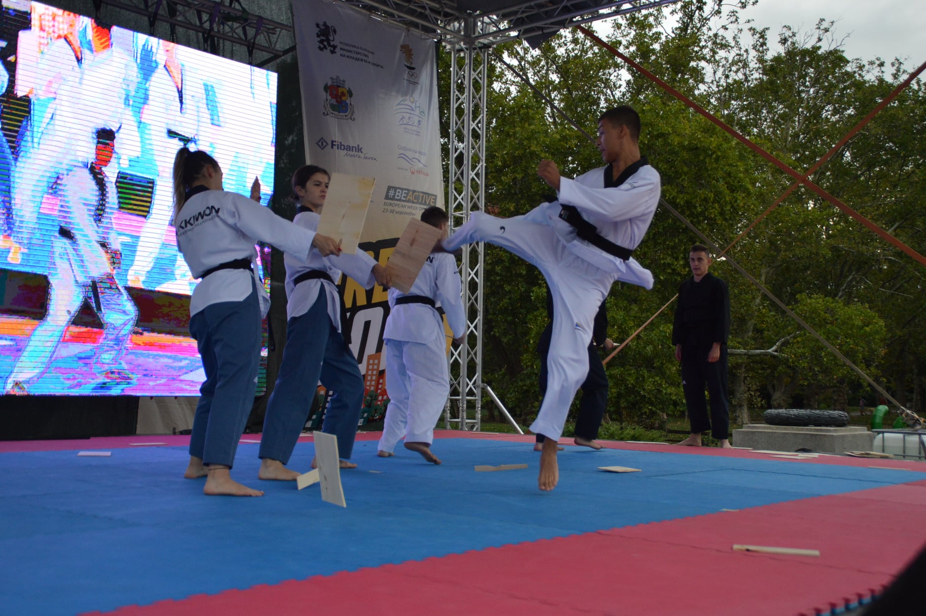 В центъра на София се провежда „София Ърбан зона спорт“