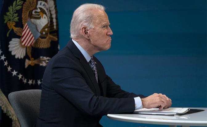 Байдън ще научи Франция на смирение