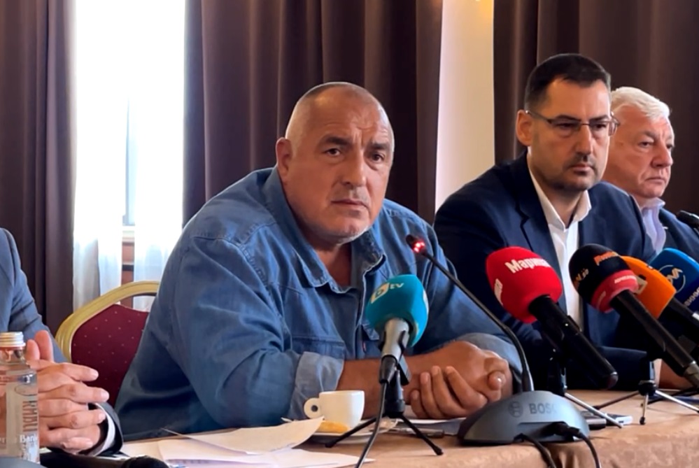 Борисов за разкритие на "Труд" за машинното гласуване: Назначили четири човека, които ще пренаписват кодове, ще си играят с флашките