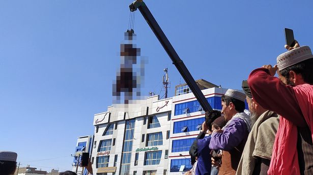Талибаните върнаха екзекуции и ампутации (обзор)