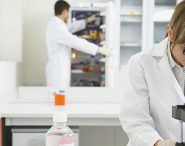 Пионери в науката в борба за финансиране