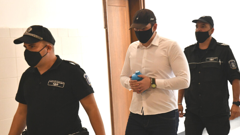 Убиецът на Милен Цветков трябва сам да дойде в съда днес 