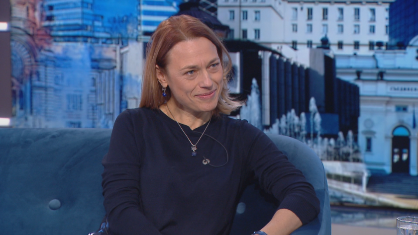 Ива Митева: Ако зад нас има задкулисие, щяхме да направим кабинет