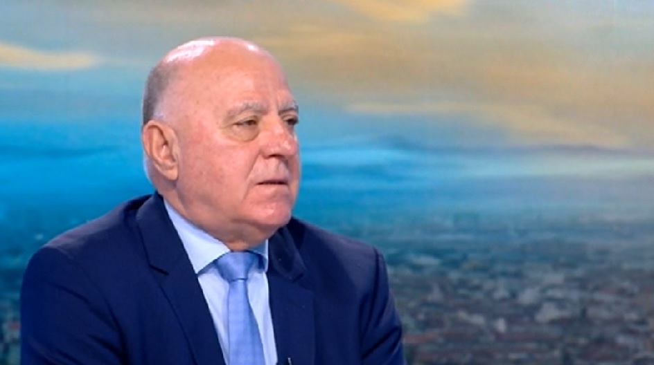 Боян Магдалинчев: Името на Лозан Панов се спрягаше още на миналите президентски избори