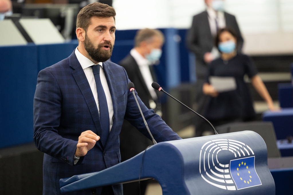 Андрей Новаков: Половината от колите втора употреба в Европа са с манипулирани километражи