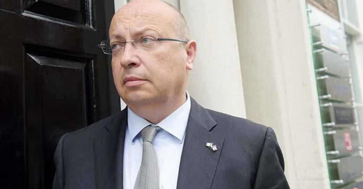 Франция връща посланика си в Австралия