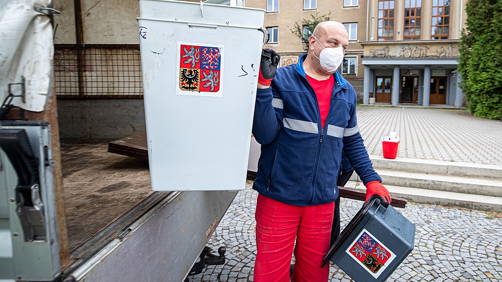 В Чехия избират нов парламент