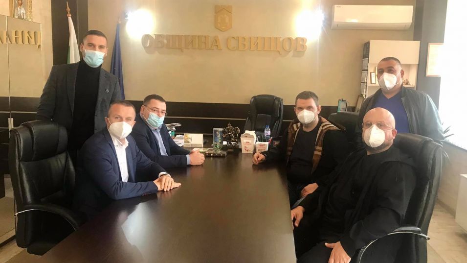 Делян Пеевски започна предизборната си обиколка, задкулисието на Прокопиев в ступор